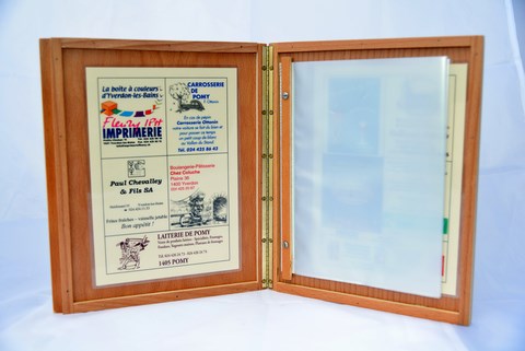 Intérieur publicitaire et pochettes PVC