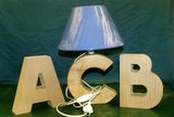 Lampe en bois Alphabet